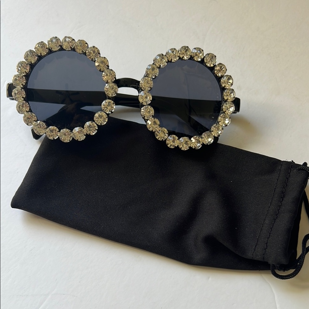 Luxurious Black and Silver Sunglasses with Crystal Embellishments